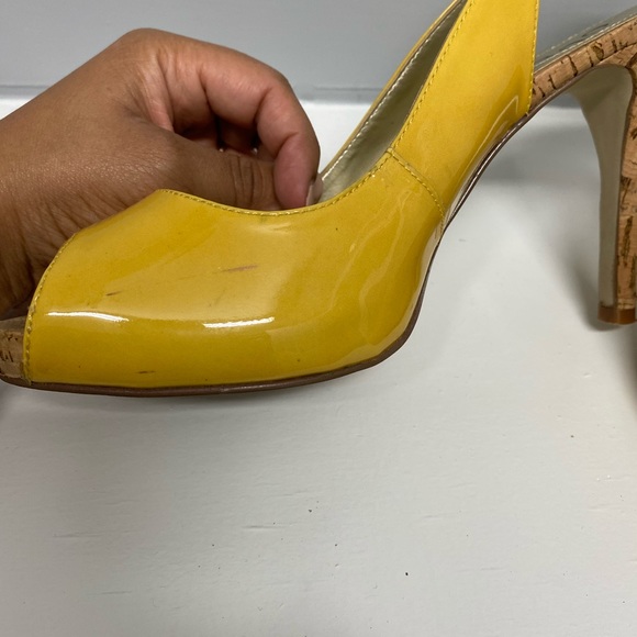 Yellow sandals - Picture 4 of 5